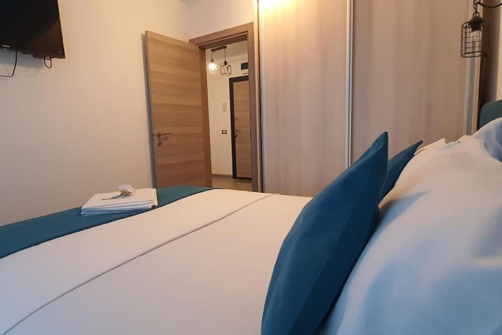 Alezzy Beach Apartament Prima Linie La Mare Năvodari Dış mekan fotoğraf