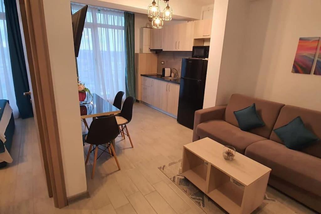 Alezzy Beach Apartament Prima Linie La Mare Năvodari Dış mekan fotoğraf