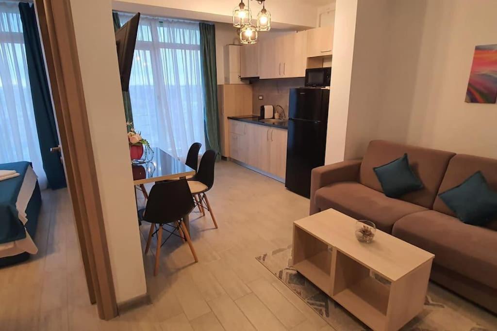 Alezzy Beach Apartament Prima Linie La Mare Năvodari Dış mekan fotoğraf